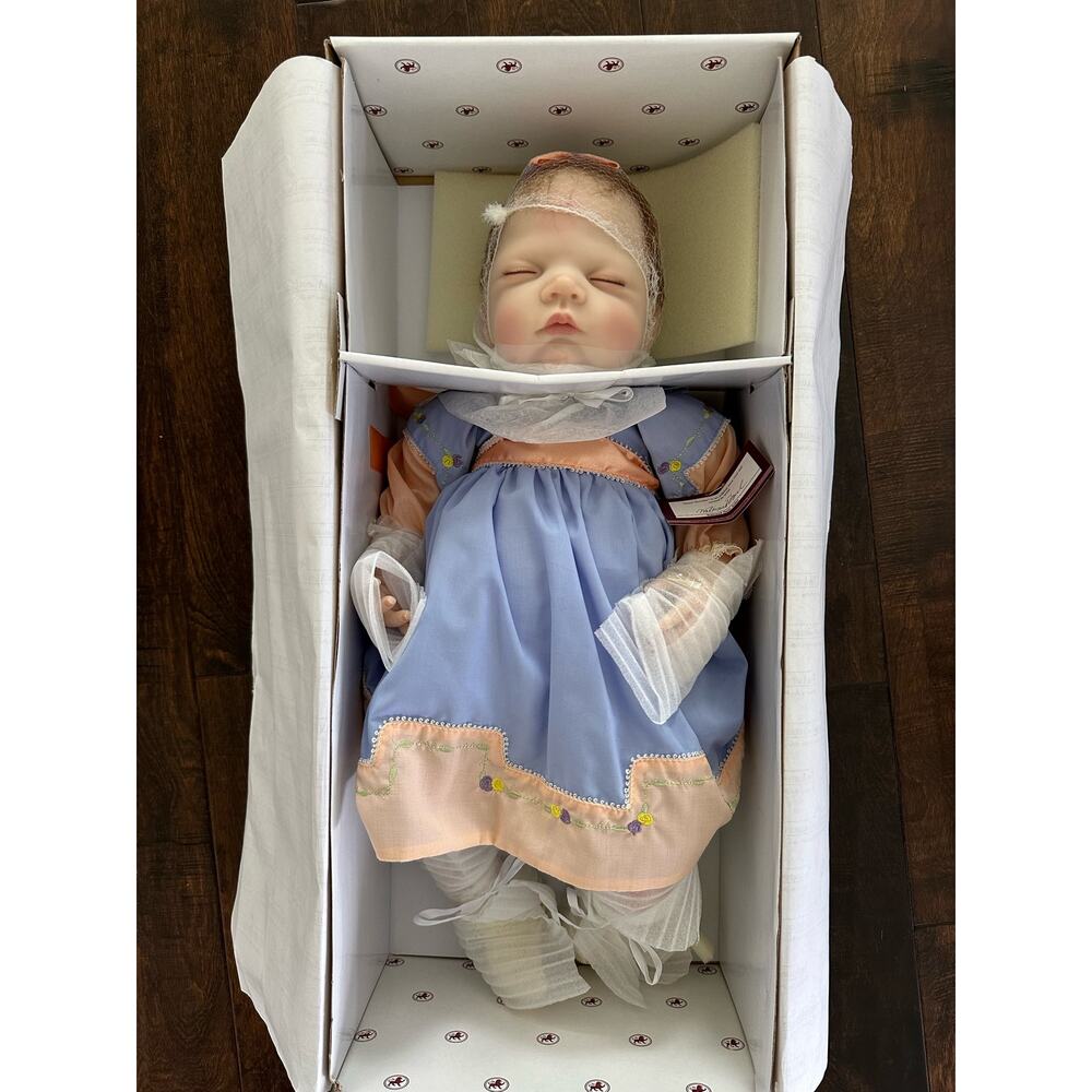 Ashton Drake 'Sweet Slumber' Original Issue Vinyl Collectible Doll 2010